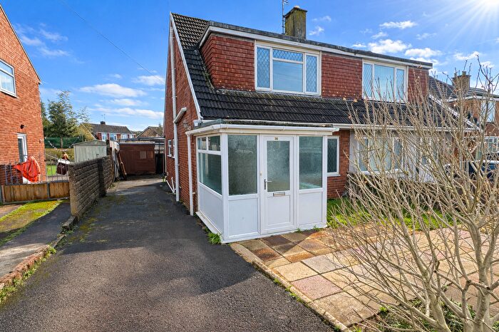 3 Bedroom Semi Detached House For Sale In Heol Fawr, Bridgend, CF33