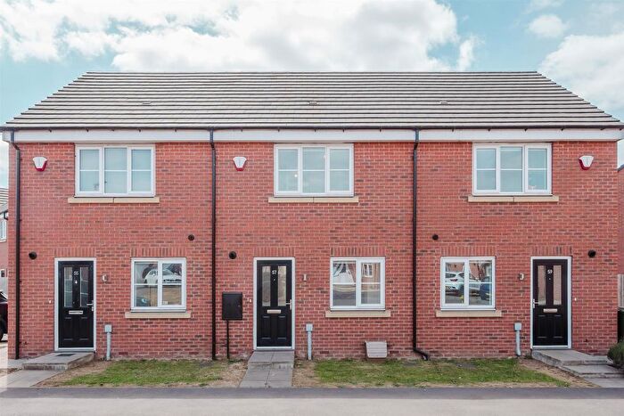 2 Bedroom Semi-Detached House To Rent In Turnstone Drive, Scunthorpe, DN16
