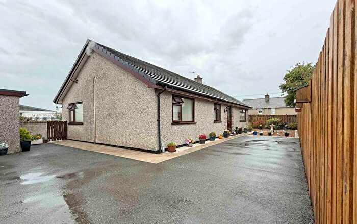 3 Bedroom Bungalow For Sale In Swn Yr Engan, Gaerwen, Anglesey, LL60