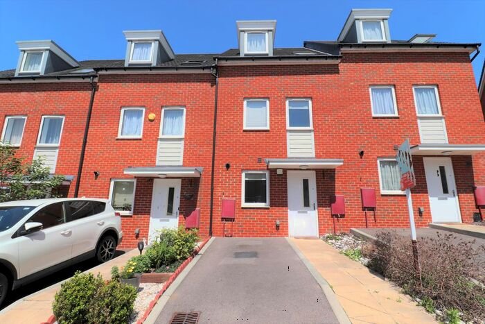 3 Bedroom Terraced House To Rent In Foster Drive, Dartford, DA1