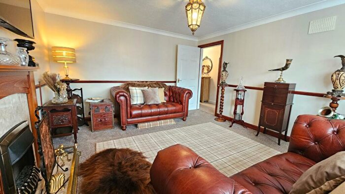 2 Bedroom Detached Bungalow For Sale In Maple Grove, Heckington, NG34