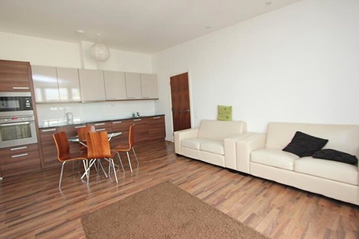 2 Bedroom Apartment To Rent In Carmine Wharf, Copenhagen Place, Limehouse, E14