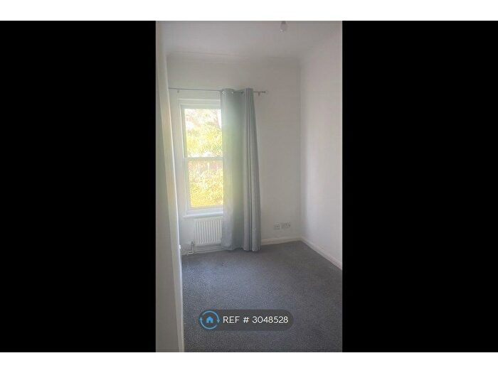 1 Bedroom Terraced House To Rent In Manor Road, Wallington, SM6