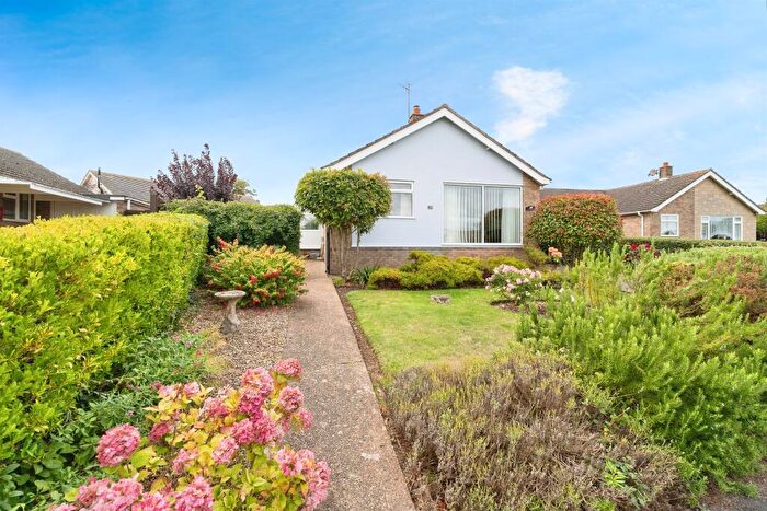 3 Bedroom Detached Bungalow For Sale In Pine Walk, Weybourne, Holt, NR25