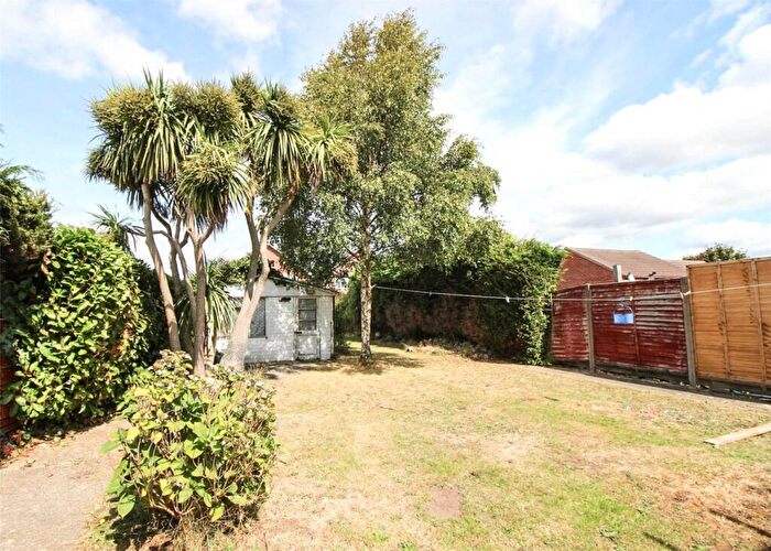 5 Bedroom Detached House For Sale In Columbia Road, Bournemouth, Dorset, BH10