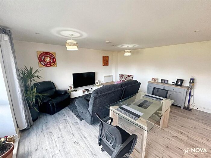 1 Bedroom Apartment For Sale In Juneberry Apartments, LU1