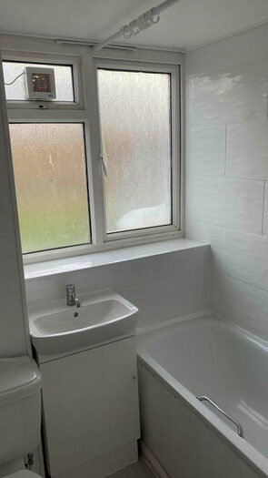 1 Bedroom Terraced House To Rent In Chertsey Crescent, Croydon, Surrey, CR0