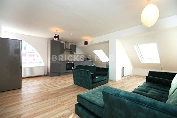 5 Bedroom Flat To Rent In Leazes Park Road, Newcastle Upon Tyne, NE1