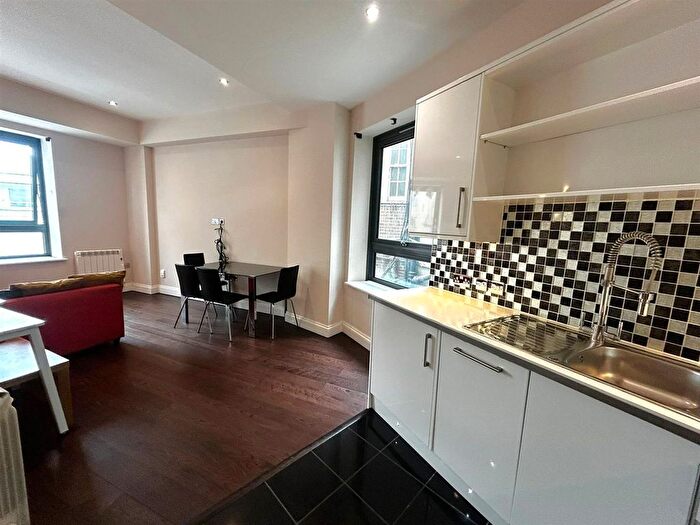 1 Bedroom Flat To Rent In Queen Square, Brighton, BN1