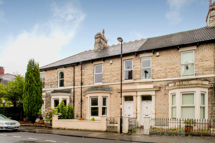 6 Bedroom House To Rent In Holly Avenue, Jesmond, Newcastle Upon Tyne, NE2