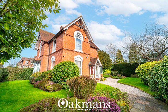 3 Bedroom Detached House For Sale In Stourbridge Road, Bromsgrove, Worcestershire, B61