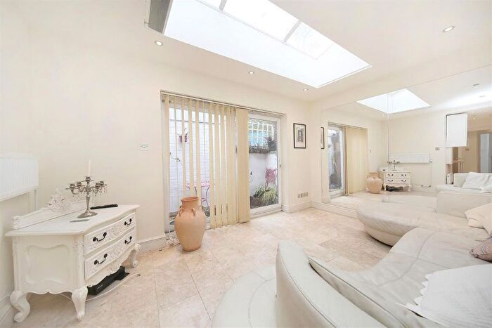 1 Bedroom Flat For Sale In Fortune Green Road, London, NW6