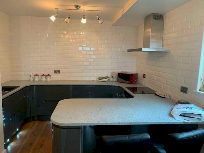 2 Bedroom Apartment To Rent In The Aspect, Queen Street, Cardiff, CF10