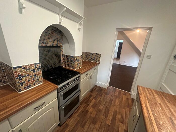 3 Bedroom Terraced House To Rent In Amington Road, Amington, B77