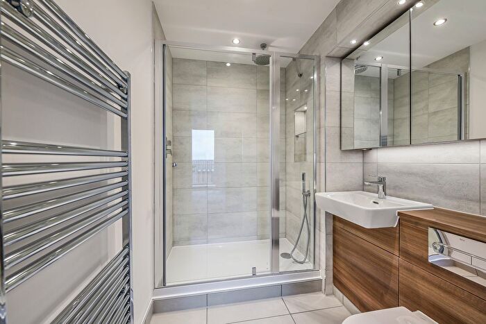 2 Bedroom Flat To Rent In Alwyne Court, Garnet Place, West Drayton, UB7