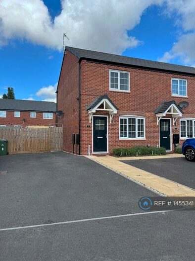 2 Bedroom End Of Terrace House To Rent In Reservoir Walk, Coventry, CV6