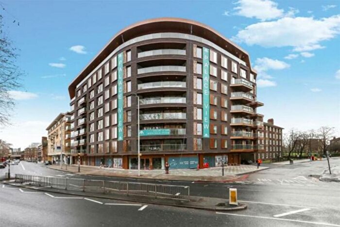 1 Bedroom Flat To Rent In Palace View, Lambeth, SE1