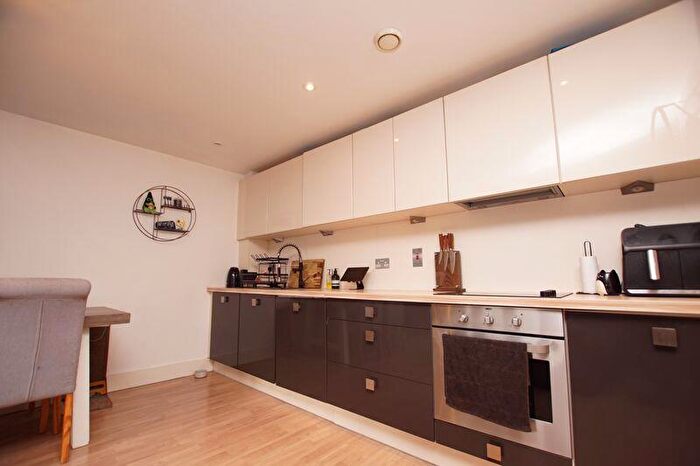 1 Bedroom Apartment For Sale In The Chandlers, Salt Meat Lane, Gosport, PO12