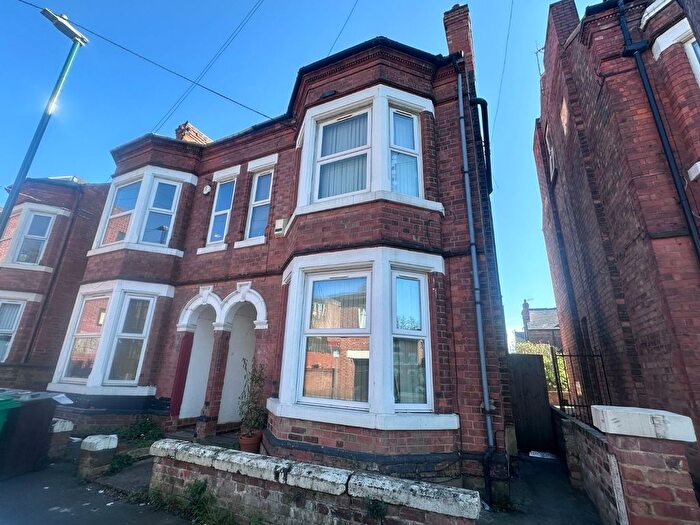 6 Bedroom Semi-Detached House To Rent In Arthur Avenue, Lenton, Nottingham, NG7