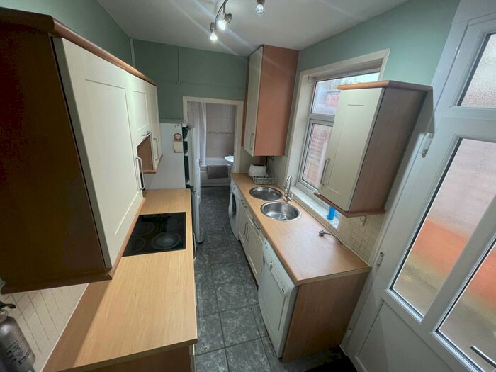 4 Bedroom House To Rent In Westminster Road, Selly Oak, Birmingham, B29