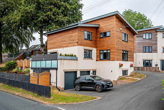 4 Bedroom Detached House For Sale In Poppy Meadow, Clayton-Le-Woods, Chorley, PR6