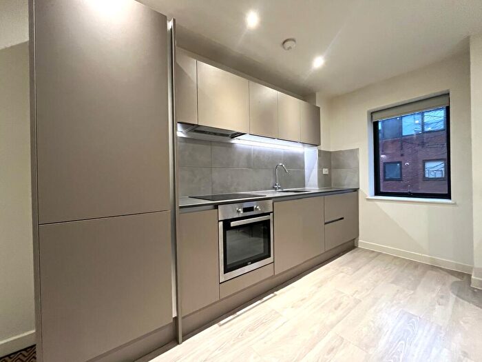 1 Bedroom Flat To Rent In Southernhay Gardens, Exeter, EX1
