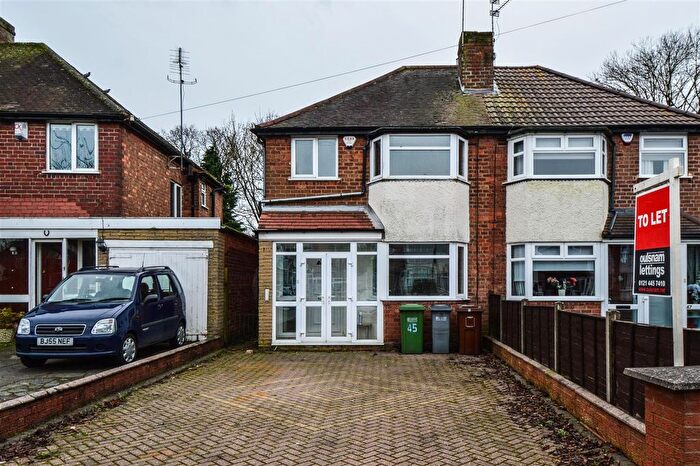 3 Bedroom Semi-Detached House To Rent In Newborough Road, Shirley, Solihull, West Midlands, B90