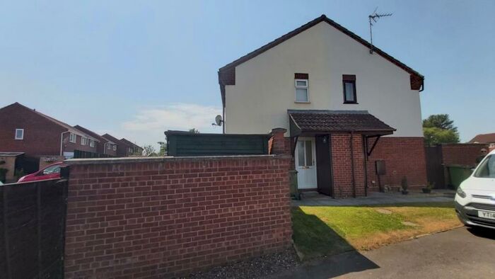 1 Bedroom Terraced House To Rent In Hayes Court, Longford, GL2