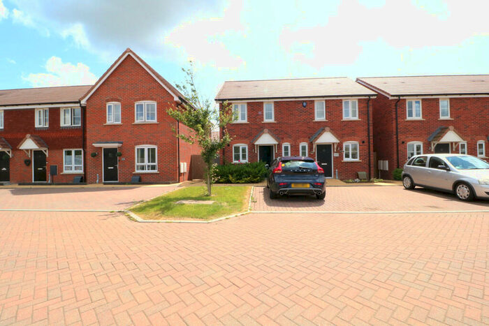 2 Bedroom Semi-Detached House To Rent In Reynolds Avenue, Maidstone, ME17