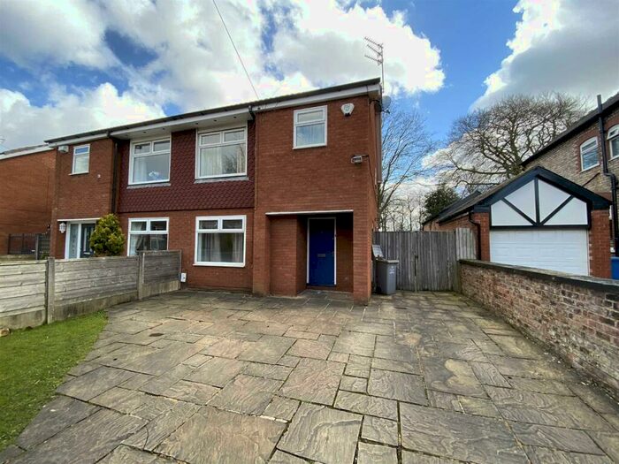 3 Bedroom Semi-Detached House To Rent In Cromwell Road, Stretford, M32