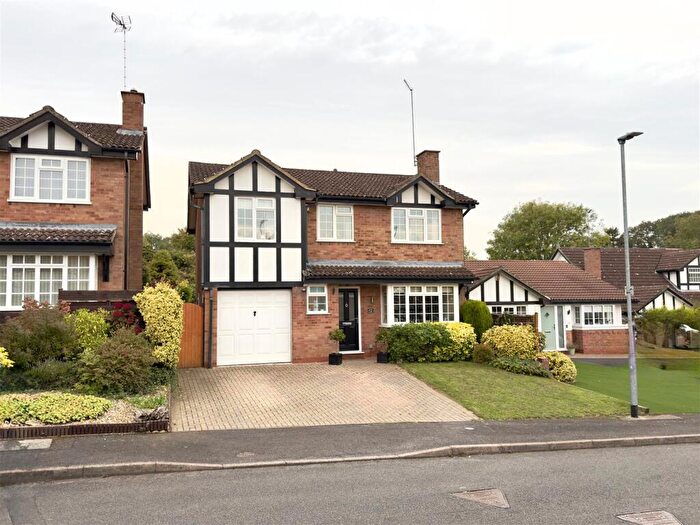 4 Bedroom Detached House For Sale In Knighton Close, Duston, Northampton, NN5