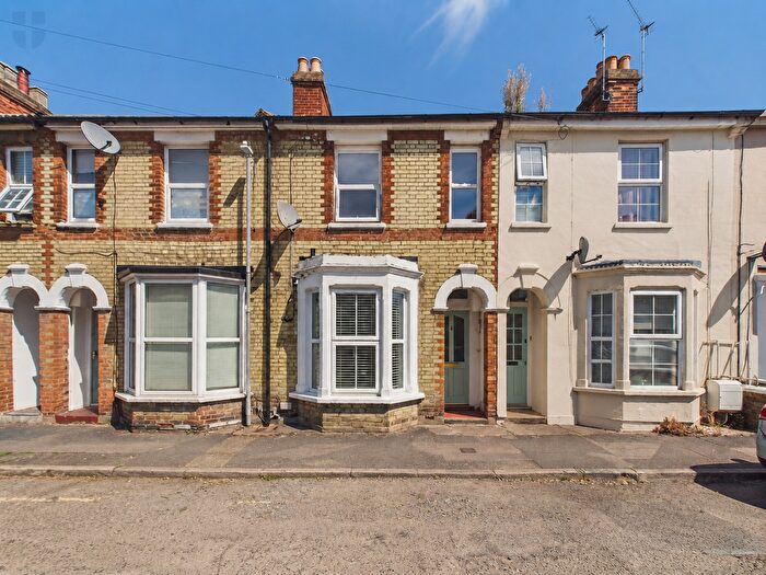 Terraced House For Sale In Grecian Street, Aylesbury, Buckinghamshire, HP20
