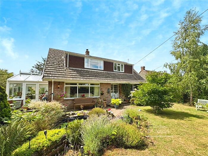 3 Bedroom Detached House For Sale In Blackwater Hollow, Blackwater, Newport, PO30