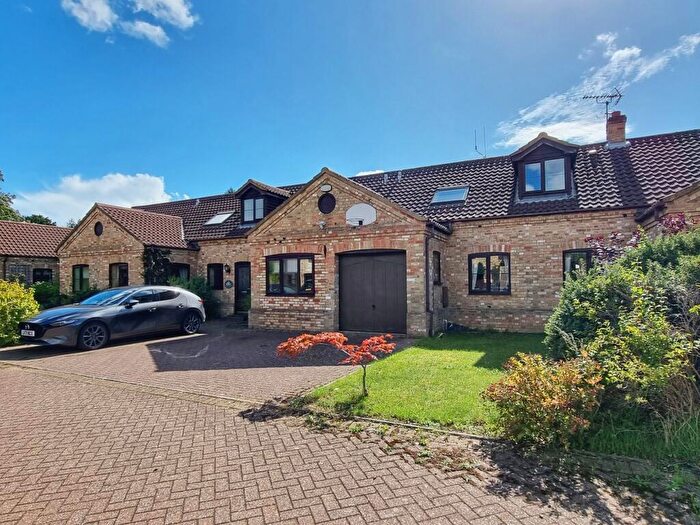 5 Bedroom Barn Conversion For Sale In Warren Lane, Clophill, Bedfordshire, MK45