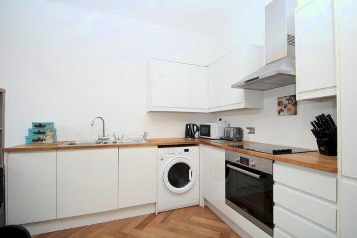 1 Bedroom Studio To Rent In Campden Road, South Croydon, CR2