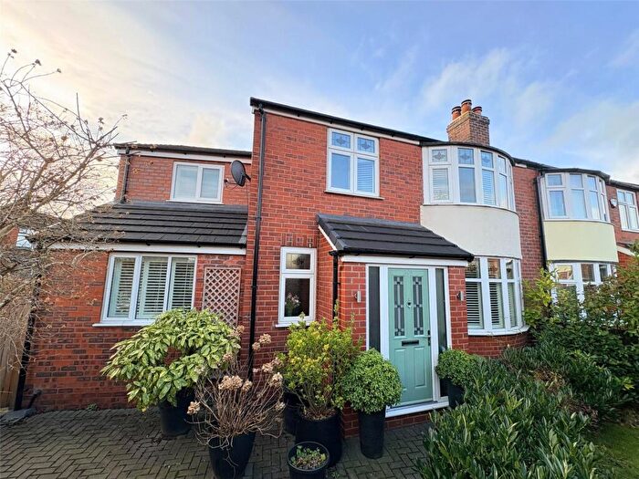 4 Bedroom Semi-Detached House For Sale In School Lane, Didsbury, M20