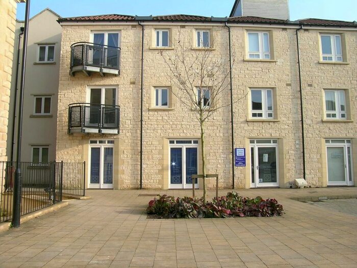 2 Bedroom Flat To Rent In Grist Court, Bradford-On-Avon, BA15
