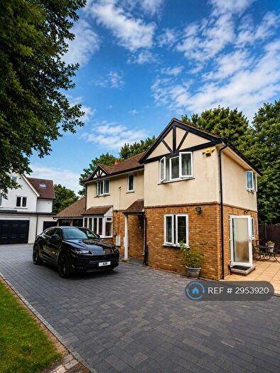 3 Bedroom Detached House To Rent In Beggars Roost Lane, Sutton, SM1