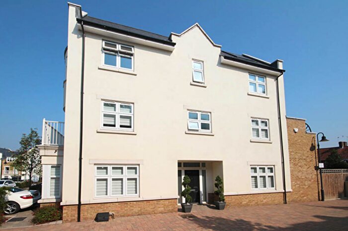 5 Bedroom Town House To Rent In Emerald Square, Putney, SW15