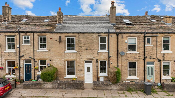 2 Bedroom Terraced House For Sale In Ripley Street, Lightcliffe, HX3