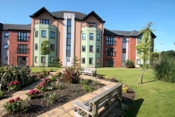 2 Bedroom Apartment To Rent In Park Moor Gardens, Dudley, DY1