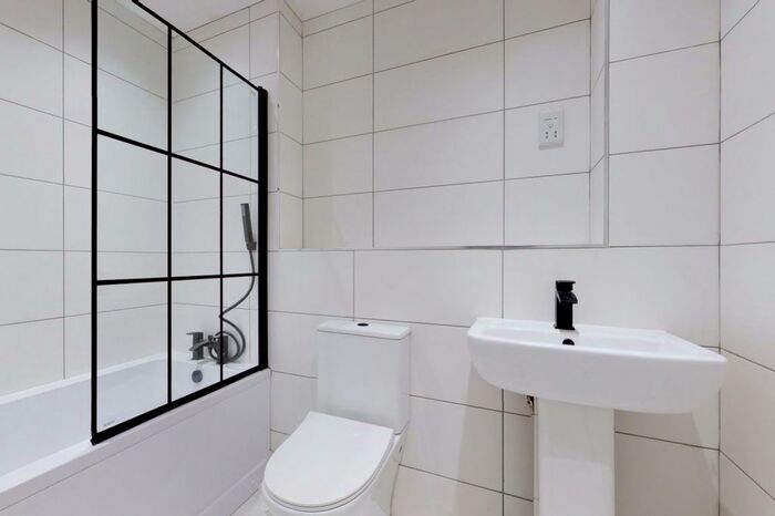 2 Bedroom Flat To Rent In Smithdown Road, Liverpool, L15