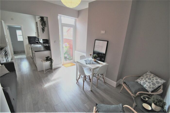 3 Bedroom End Of Terrace House To Rent In Richmond Street, Coventry, CV2