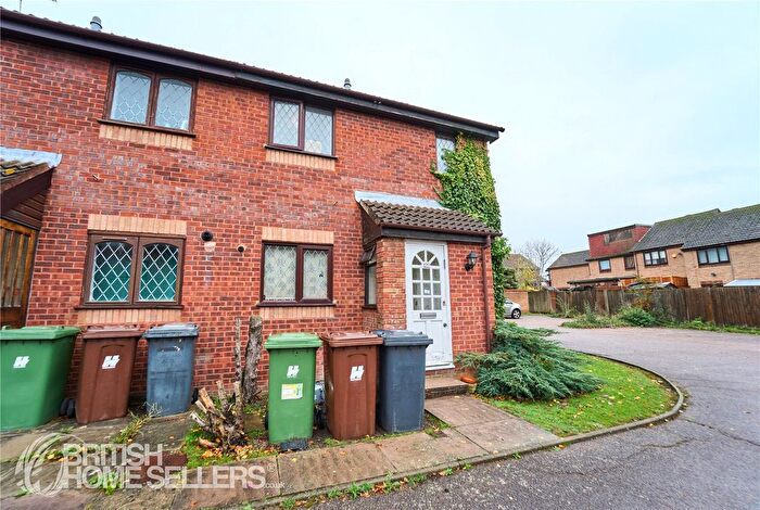 1 Bedroom End Terrace House For Sale In The Campions, Borehamwood, Hertfordshire, WD6