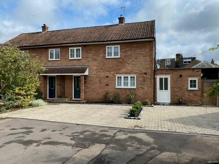 3 Bedroom Semi-Detached House To Rent In Red House Close, Ware, SG12