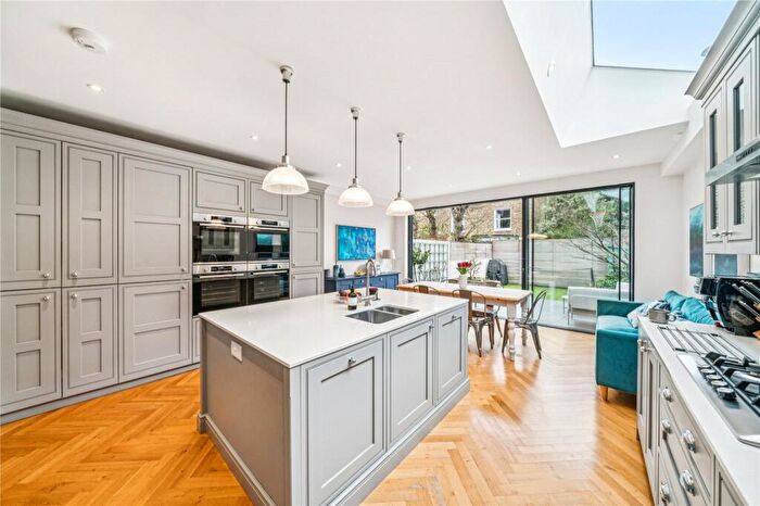 5 Bedroom Terraced House For Sale In Fernside Road, SW12