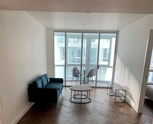 2 Bedroom Flat To Rent In Pico House, SW11