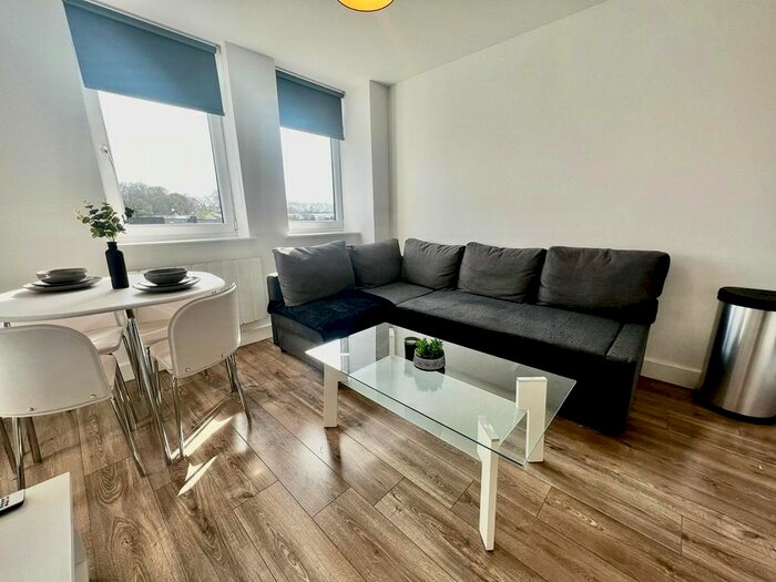 1 Bedroom Flat To Rent In Queens Road, Queens House, CV1