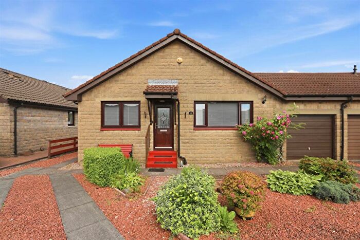 3 Bedroom House For Sale In Bramble Hedge Path, Jamestown, Alexandria, G83