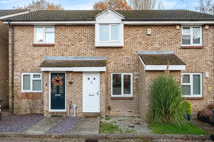 2 Bedroom Terraced House To Rent In Slough, Berkshire, SL1